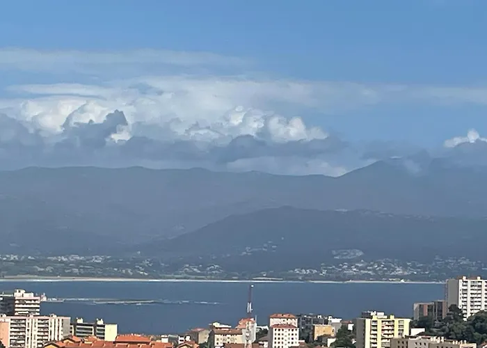 Appartement Ajaccio F3 6 Couchages